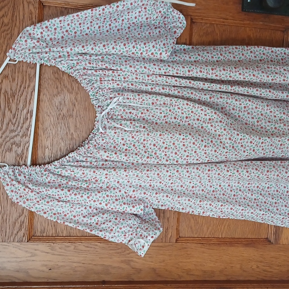 Vintage Handcrafted Summer House Dress - Picture 3 of 11